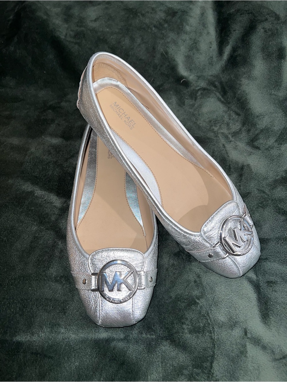 Michael Kors Metallic Silver MK Emblem Leather Ballet Flats Size 7